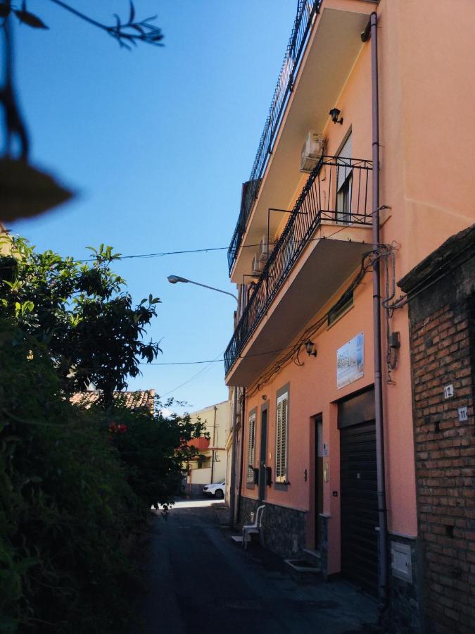 B & B Jasmine Santa Teresa Di Riva Exterior photo