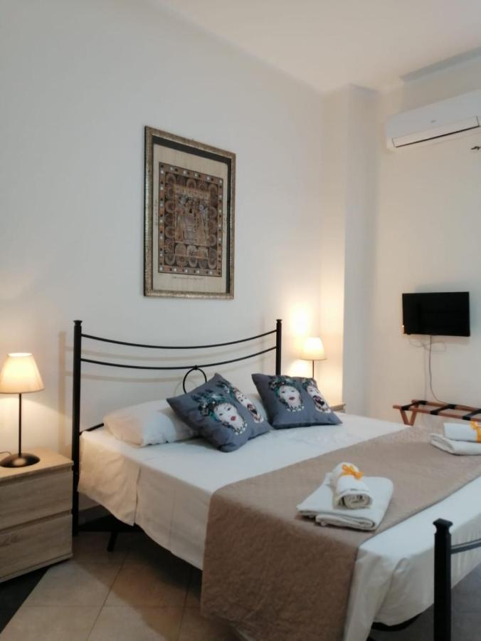 B & B Jasmine Santa Teresa Di Riva Exterior photo