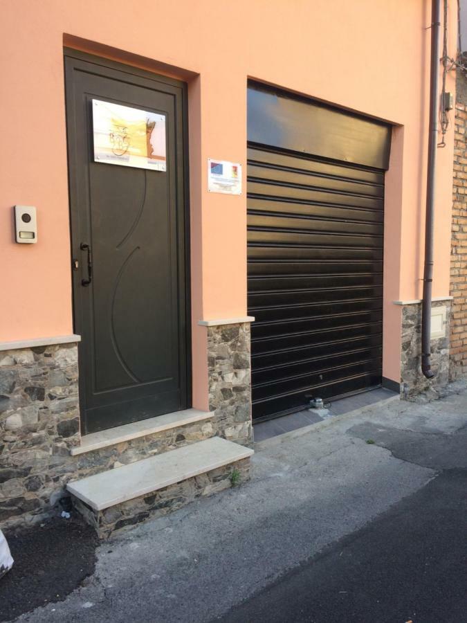 B & B Jasmine Santa Teresa Di Riva Exterior photo